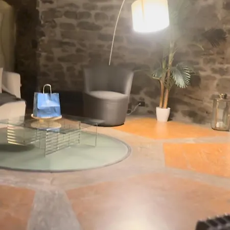 Appartement Elegantia Comocenter Medieval House